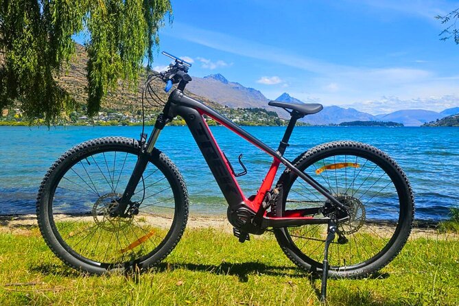 Arrowtown to Queenstown Bike Tour with Shuttle - E-bike plus gear: what you actually get in the real world