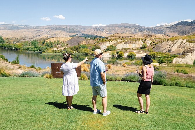 Boutique Wine Tour - visit Central Otago, 4 Wineries & Lunch - Bannockburn lunch stop: a platter meal that keeps you tasting happy