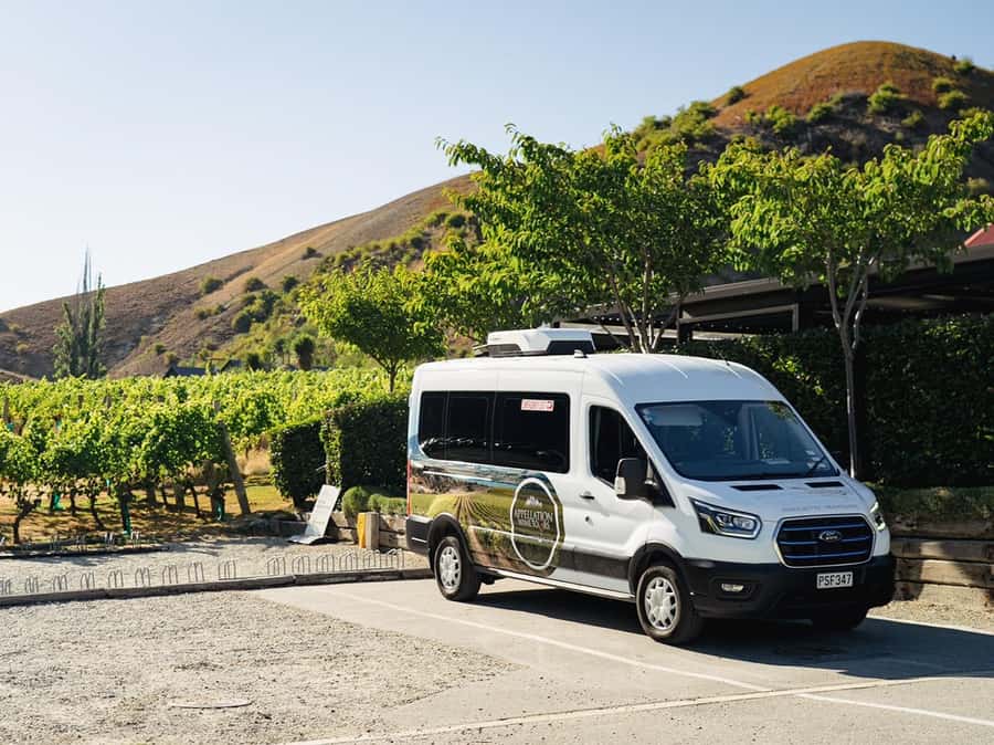 Gourmet Food and Wine Tour with Lunch and Wine Tastings - Four vineyards, three sub-regions, and why the variety is the point