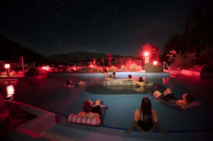 Lake Tekapo: 1.5-Hour Hot Pools & Stargazing Experience - When the Sky is Clouded, You Switch to Virtual Reality
