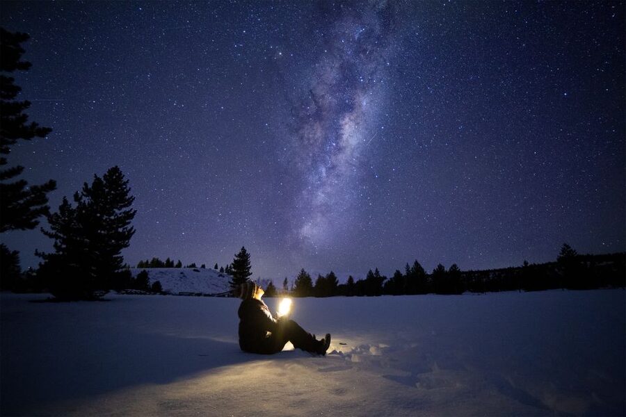 Lake Tekapo: Stargazing Experience - Cozy comforts: blankets, hot chocolate, and marshmallows by the fire