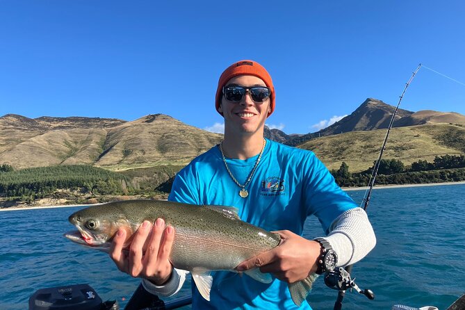 Lake Wakatipu Queenstown: 6 hour Fishing Adventure by Boat - How the boat’s electric motor changes the vibe