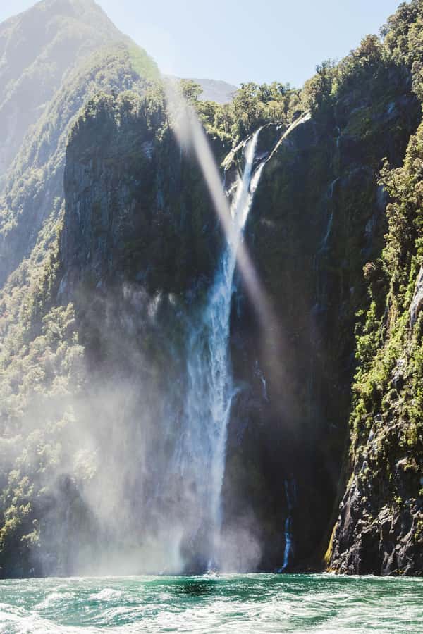 Milford Sound: 2-Hour Small Boat Scenic Cruise - What to bring, what not to bring, and how to plan food