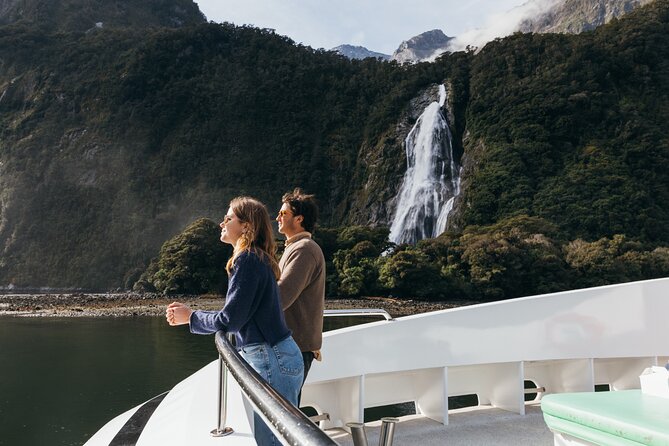 Milford Sound Fly-Cruise-Fly Tour from Queenstown - The Scenic Flight Over the Southern Alps: Window Seats and Real-World Views