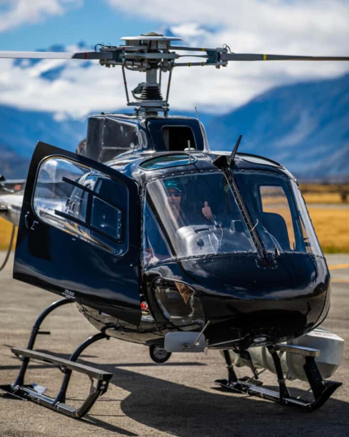 Mount Cook: Scenic Helicopter Flight with Alpine Landing - Entering Aoraki From Mount Cook Aerodrome