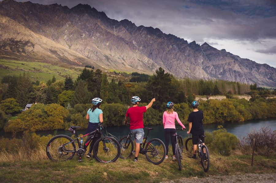 Queenstown: Arrowtown To Queenstown Biking Adventure - Getting started at Around The Basin: timing that keeps the day calm