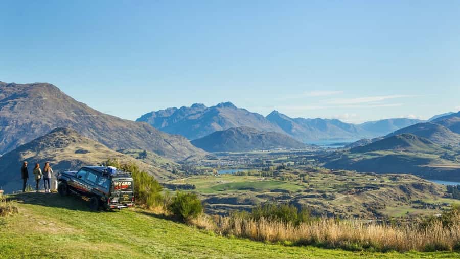 Queenstown: Full-Day 4WD Lord of Rings Tour with Lunch - Glenorchy and Paradise: film magic along the Wakatipu Lake edge