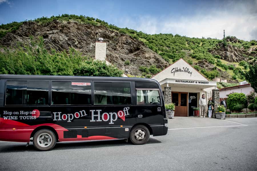Queenstown & Gibbston Valley: Hop-On Hop-Off Wine Tours - Getting around without a rental car, and why one-way matters