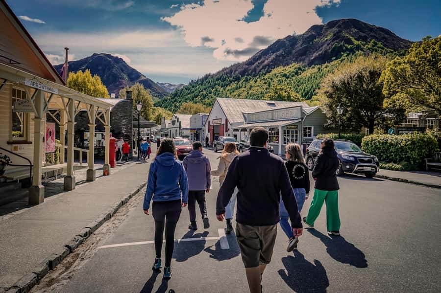Queenstown: Lord of the Rings Locations Half-Day Tour - Choosing 8:00AM or 1:30PM without regret