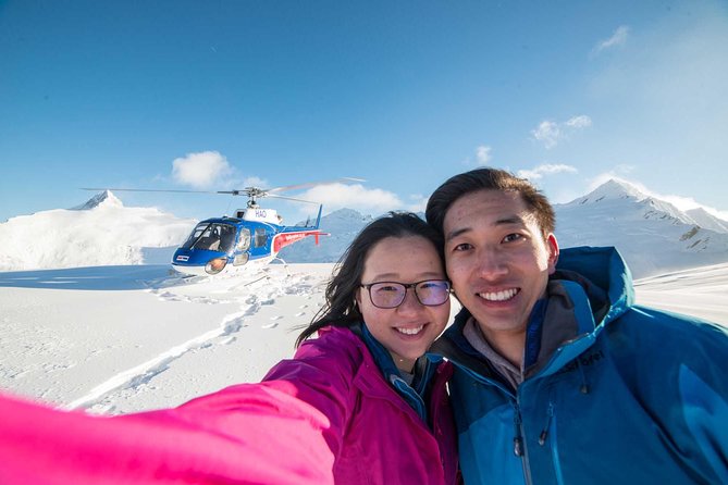 Queenstown: Pilot's Choice Helicopter Flight with alpine landing - Onboard feel: a six-seat helicopter and live pilot storytelling