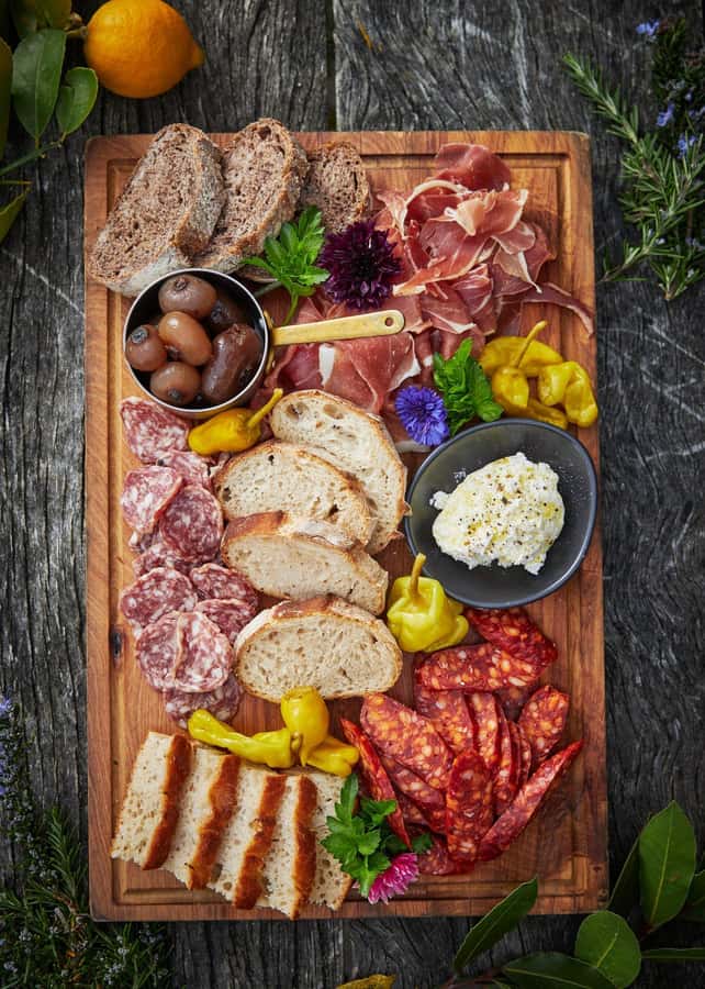 Queenstown: Walter Peak Gourmet BBQ & Lake Whakatipu Cruise - Value Check: Does This $159 to $199 Dining Package Make Sense?
